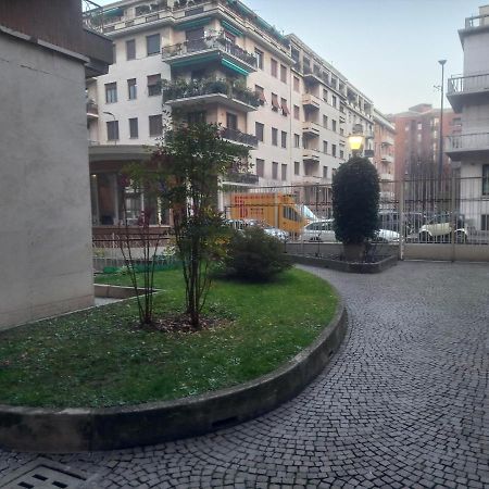Bilocale 7 Piano Balcone Vista Skyline Lejlighed Milano Eksteriør billede