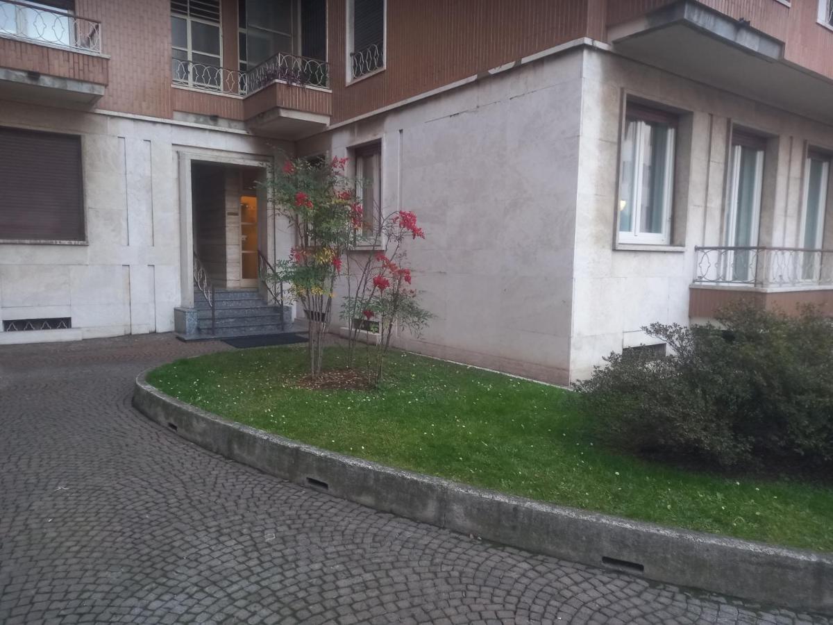Bilocale 7 Piano Balcone Vista Skyline Lejlighed Milano Eksteriør billede