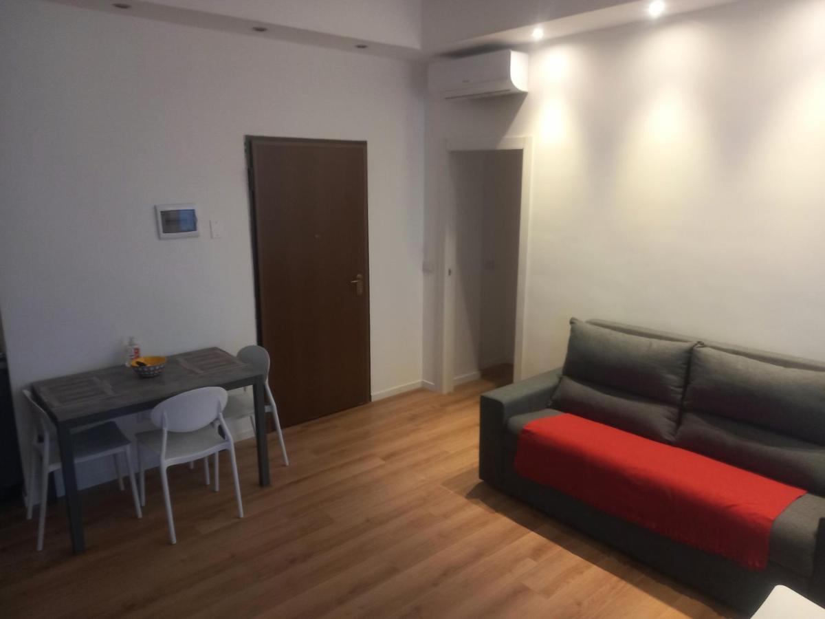 Bilocale 7 Piano Balcone Vista Skyline Lejlighed Milano Eksteriør billede