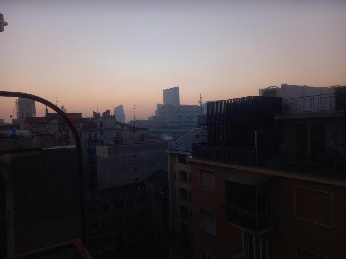 Bilocale 7 Piano Balcone Vista Skyline Lejlighed Milano Eksteriør billede